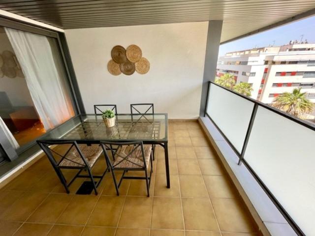 Gatu Premium Racimo, Terraza, Piscina, Aire Ac, Wifi Y Parking " Preferente Mayores De 25 Anos Y Familias " El Puerto de Santa Maria Luaran gambar